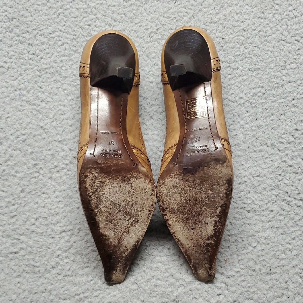 Prada  Women's Two-Tone Brown Pointed Toe Leather Pumps Size 6 US - Picture 7 of 9